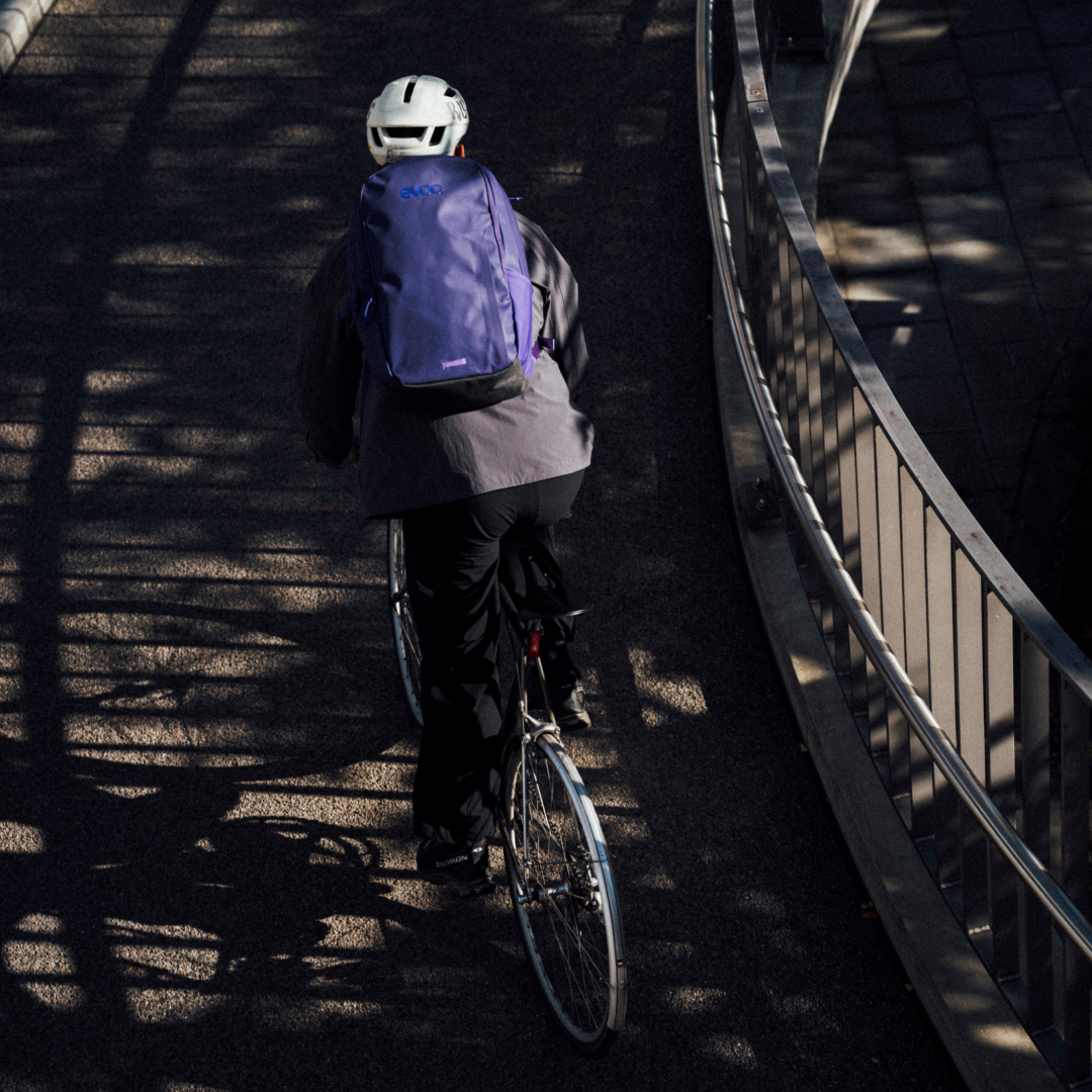 #Colour_violet - black