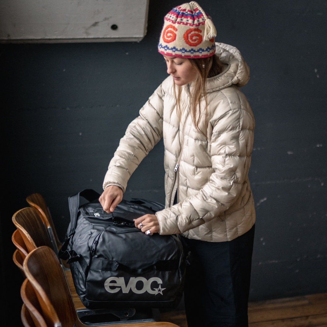 #Colour_carbon grey - black